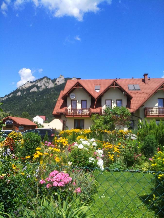 Pokoje Z Aneksami Kuchennymi U Wiktorii Sromowce Nizne Exterior photo